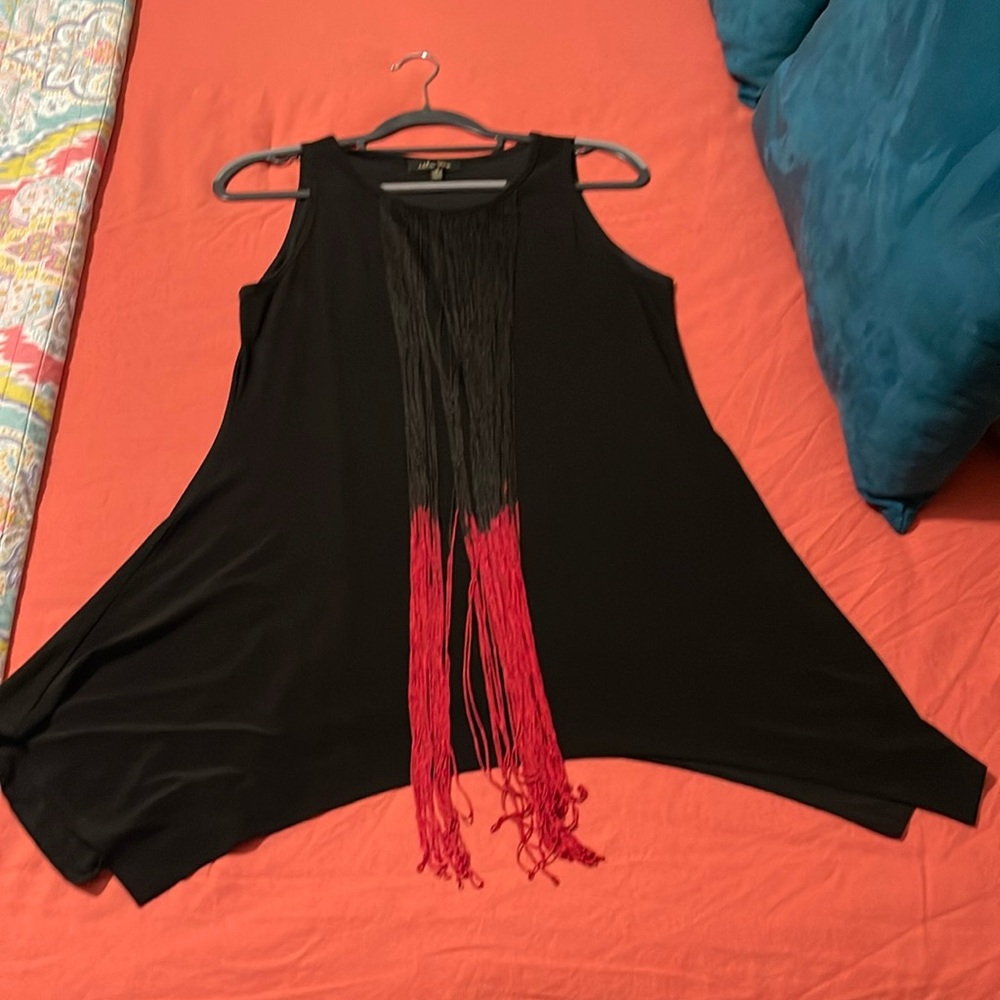 Melissa Paige sleeveless top. Women’s Size M. Made is USA with imported fabric